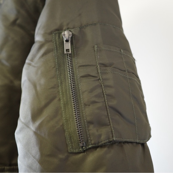 Forever 21 Men Puffer Bomber Jacket Olive Green Size US XS - Picture 5 of 7